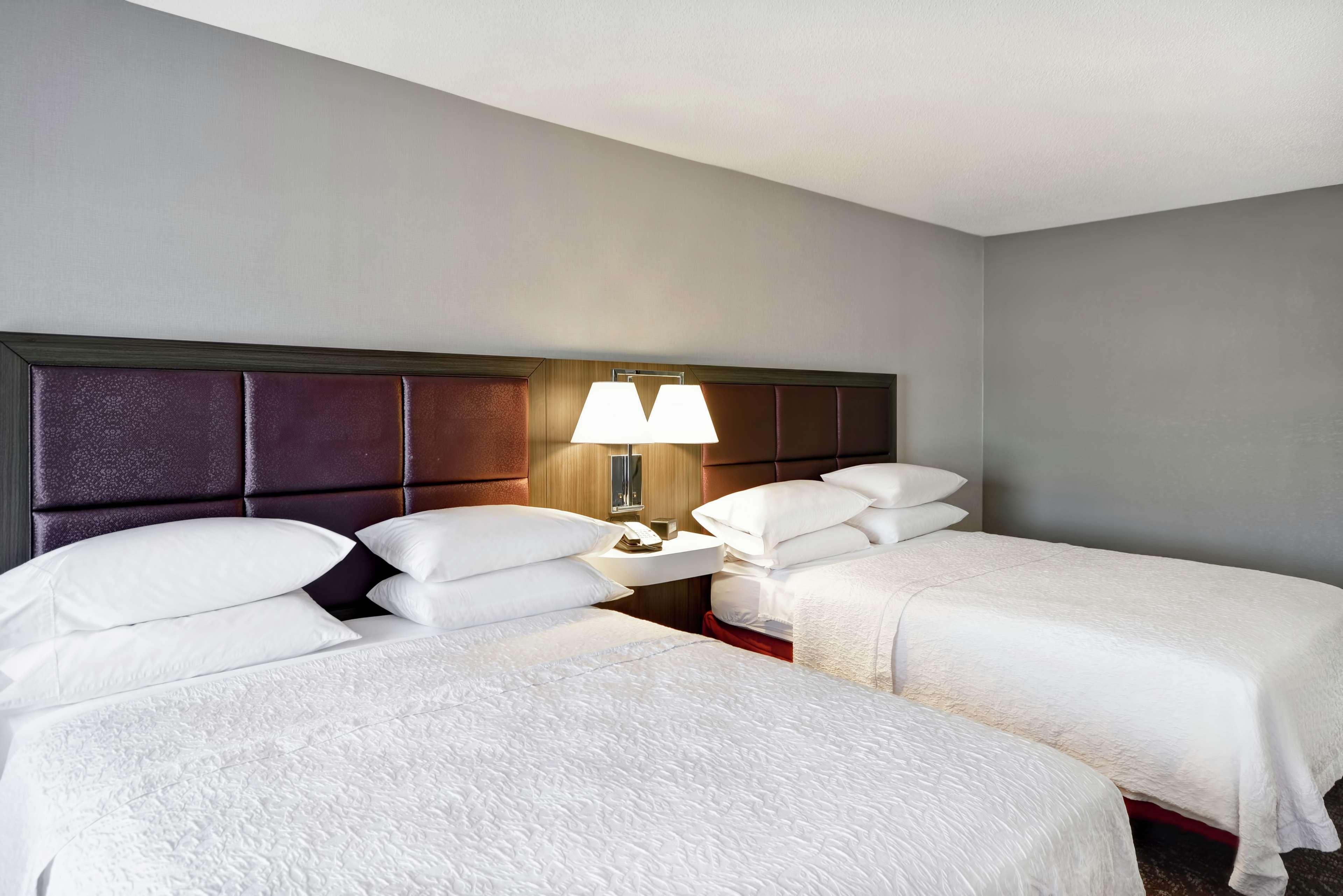 Hampton & Columbus-easton Area 3*