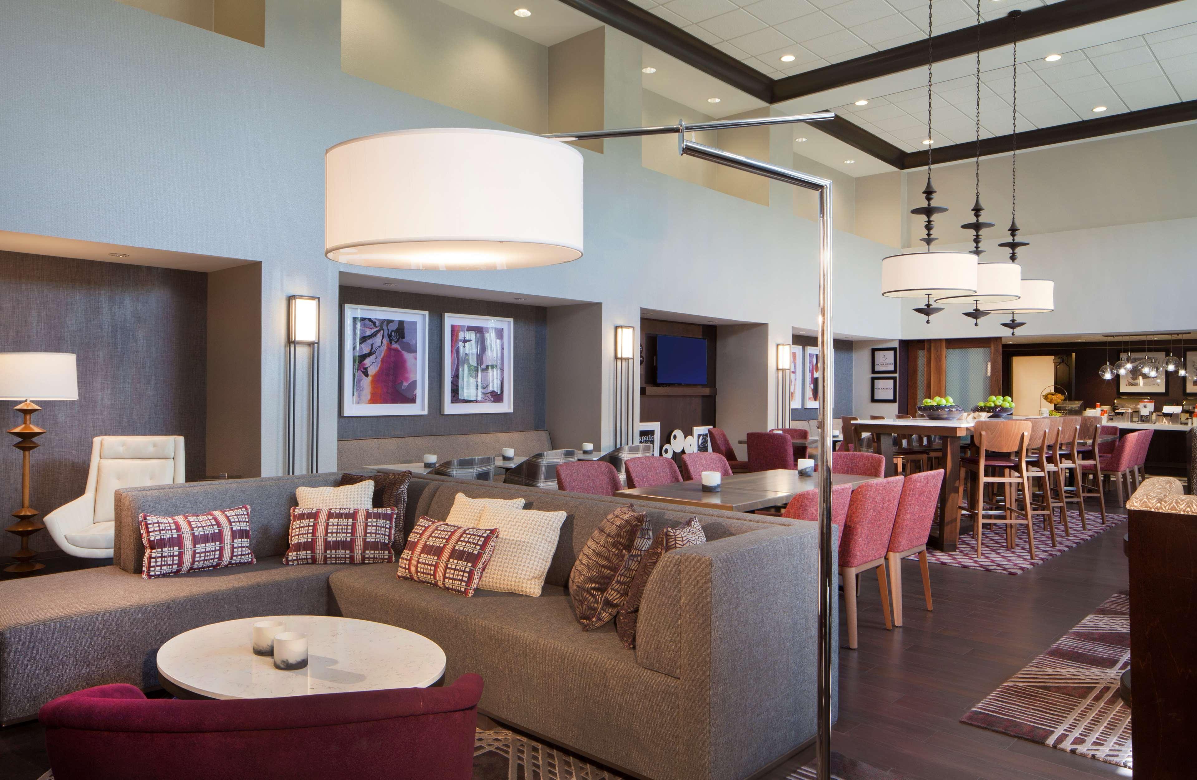 Hotel Hampton & Columbus-easton Area